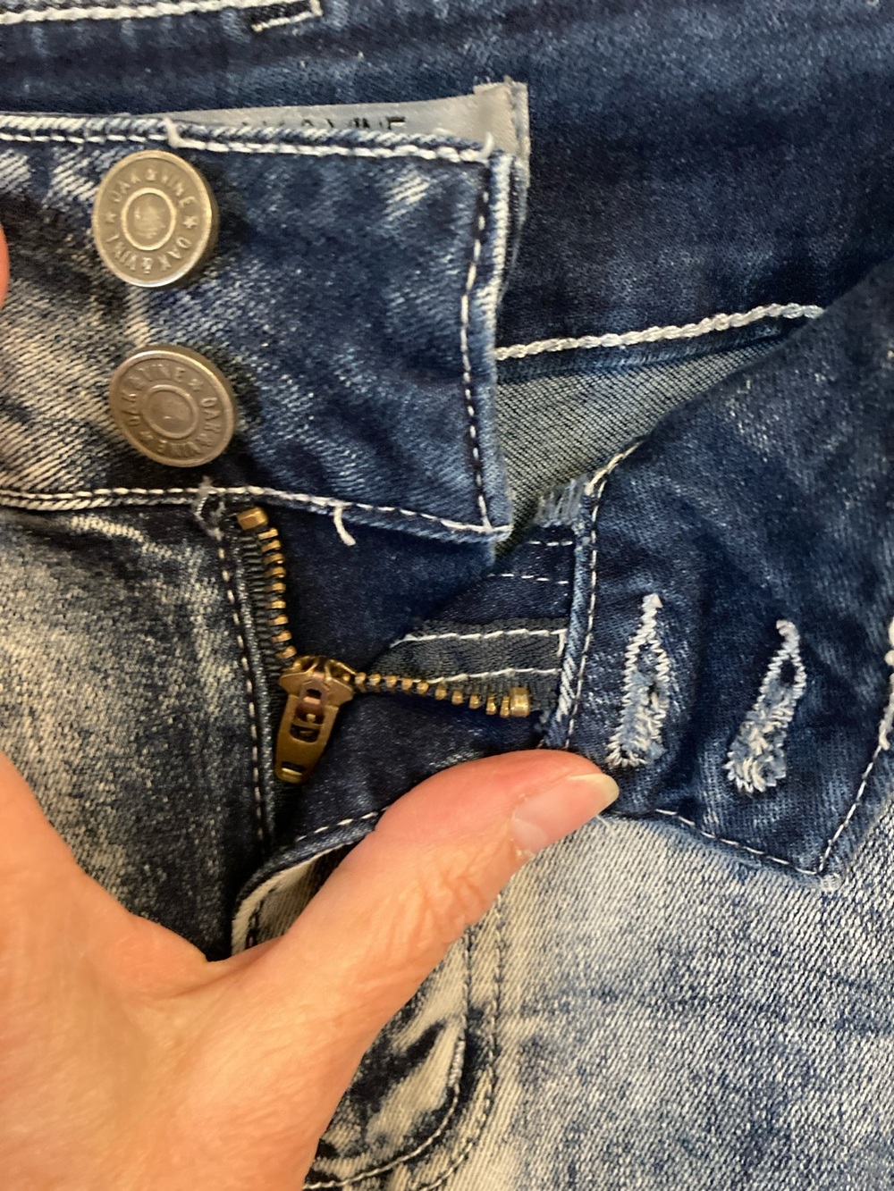 Retro Bell Bottom Jeans with Embroidered Floral Accent Panels - Picture 5 of 10